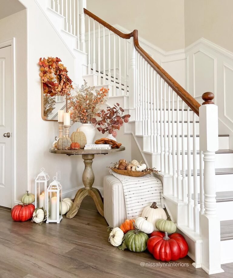 13 Fall Staircase Garland Ideas