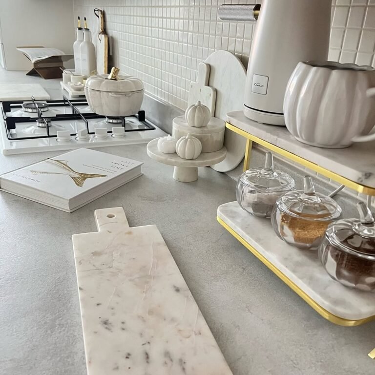 13 Apple and Pumpkin Themed Kitchen Decor Ideas